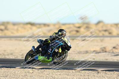 media/Dec-07-2025-CVMA (Sun) [[3e7d2de5dc]]/Race 18-Formula Twins-Formula 40 UL/